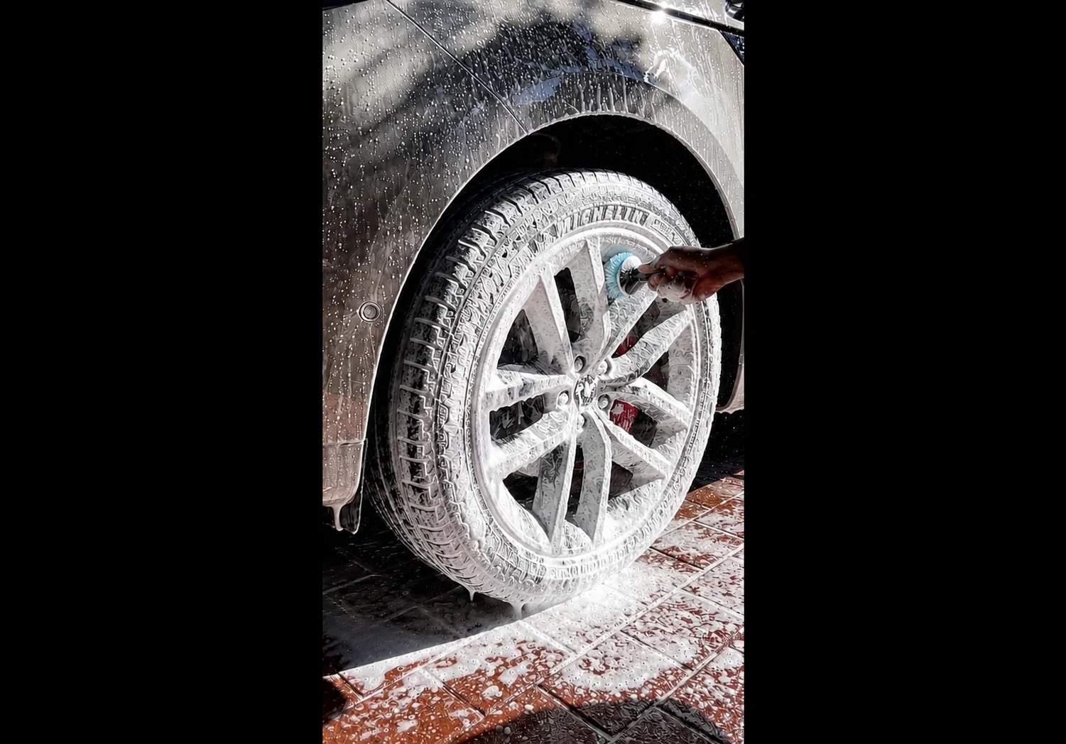 Wheel detailing and foam cleaning — mobile car detailing Sandton Fourways Johannesburg
